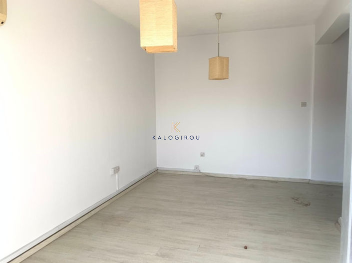 Image No.2-Appartement de 2 chambres à vendre à Larnaca