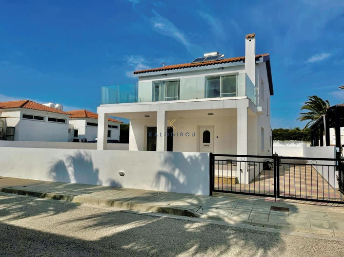 Image No.3-Maison de 3 chambres à vendre à Pervolia