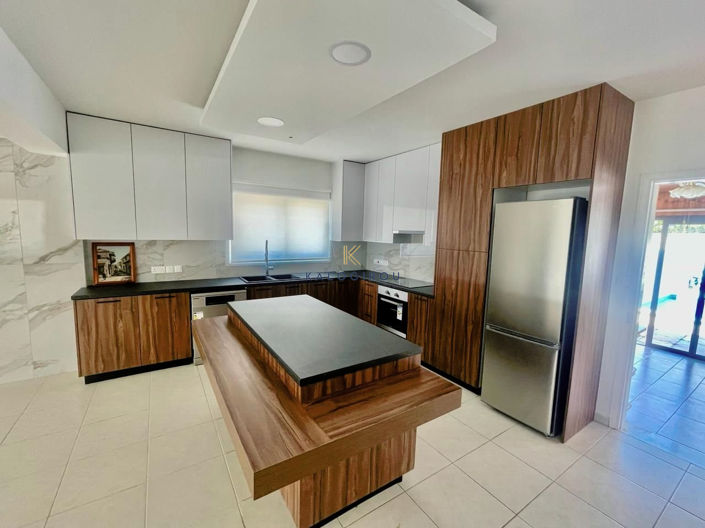 Image No.7-Maison de 3 chambres à vendre à Pervolia