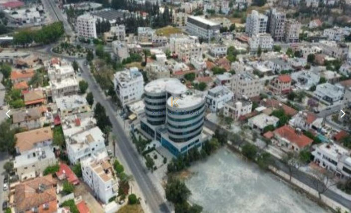 Image No.2-Commercial à vendre à Kaimakli