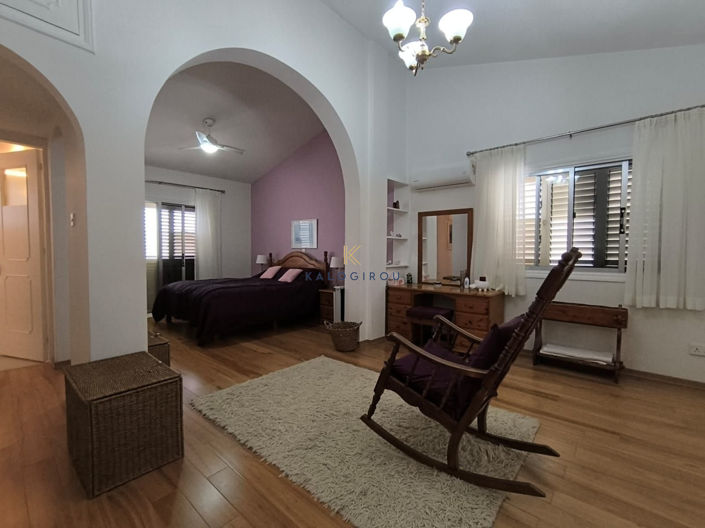 Image No.16-Maison de 4 chambres à vendre à Kiti