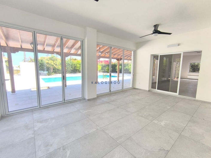 Image No.34-Maison de 5 chambres à vendre à Pervolia