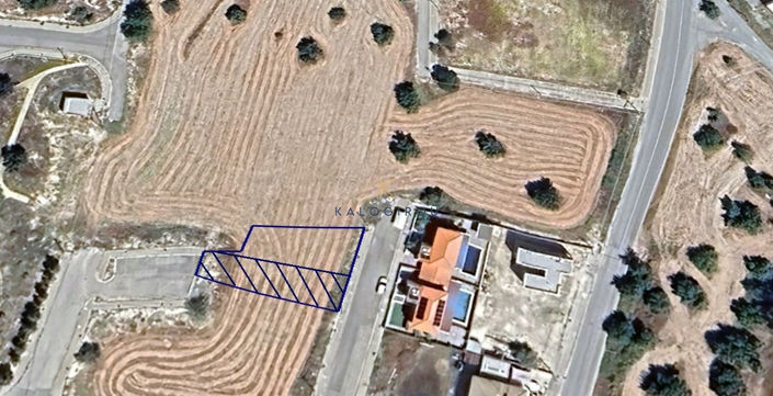 Image No.2-Terrain à vendre à Alethriko