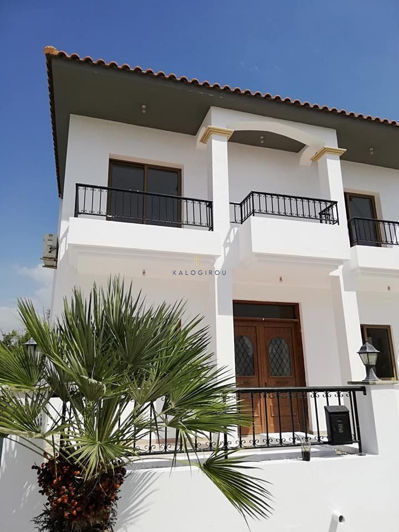 Image No.2-Maison de 4 chambres à vendre à Leivadia