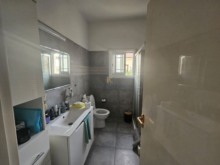 Image No.18-4 Bed House for sale