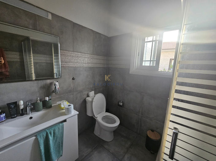 Image No.21-4 Bed House for sale