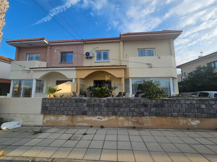 Image No.22-4 Bed House for sale