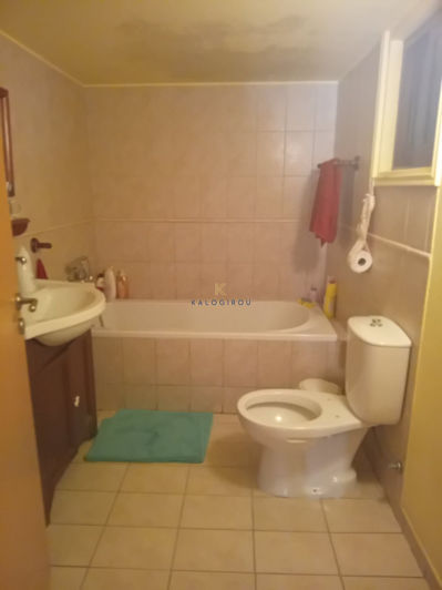 Image No.16-6 Bed House for sale