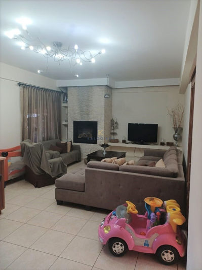 Image No.5-Maison de 5 chambres à vendre à Aradippou