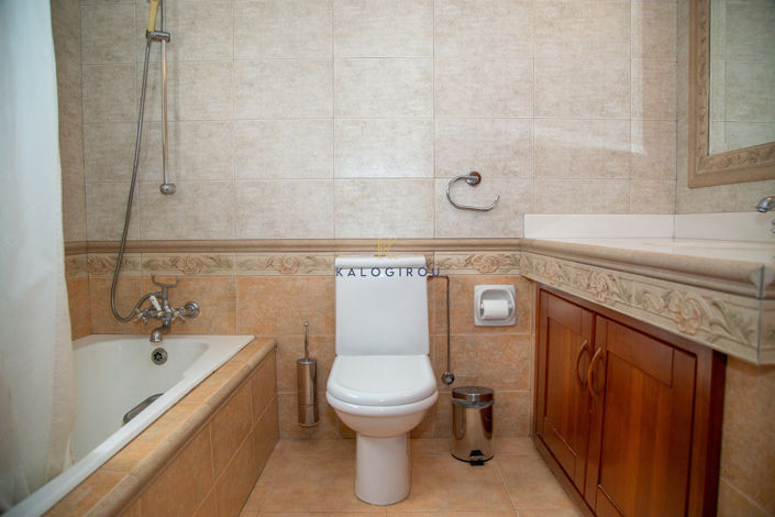 Image No.21-Maison de 4 chambres à vendre à Aradippou