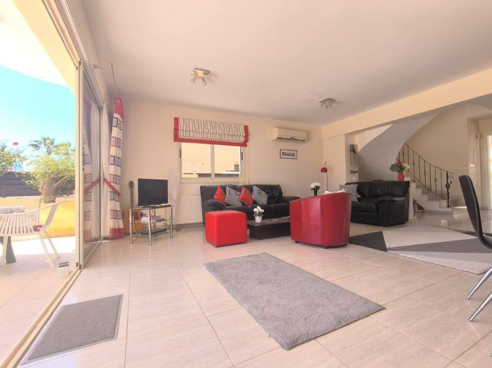 Image No.5-Maison de 3 chambres à vendre à Pervolia