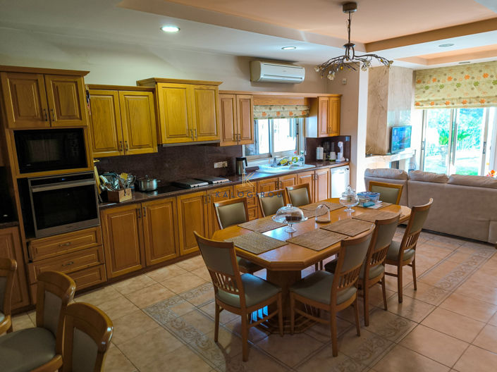 Image No.14-Maison de 5 chambres à vendre à Aradippou