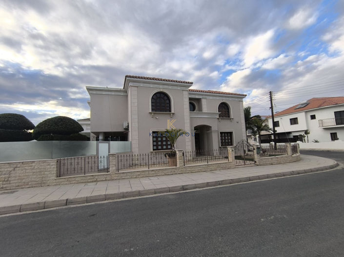 Image No.4-Maison de 4 chambres à vendre à Larnaca