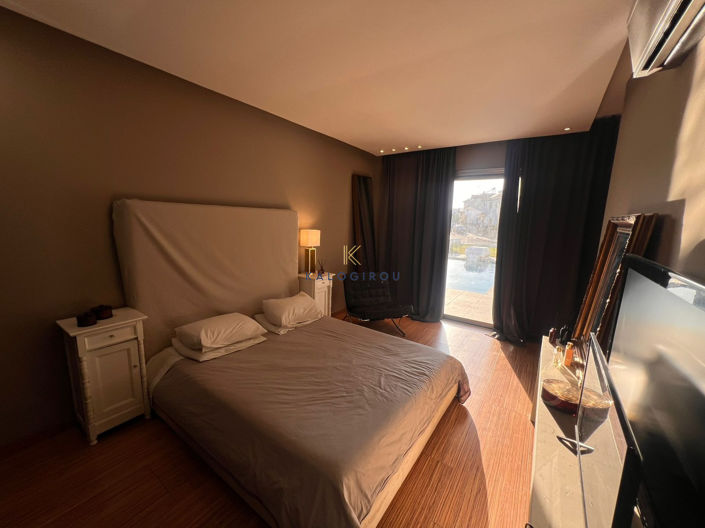 Image No.18-Maison de 4 chambres à vendre à Dromolaxia