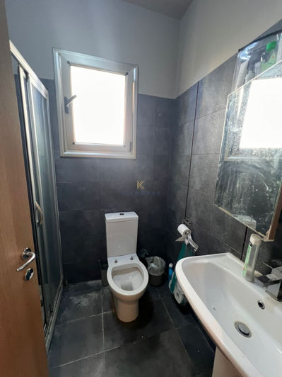 Image No.24-Maison de 4 chambres à vendre à Dromolaxia