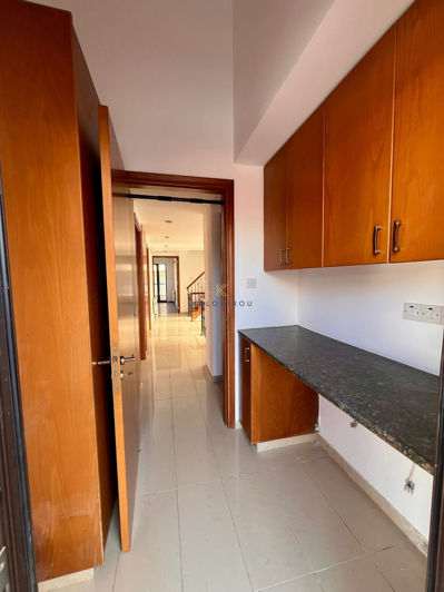 Image No.32-Maison de 4 chambres à vendre à Larnaca