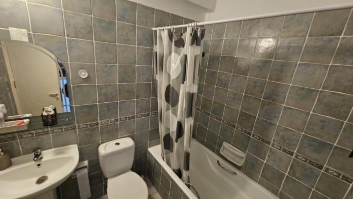 Image No.12-2 Bed Apartment for sale