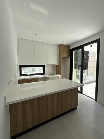 Image No.2-Appartement de 2 chambres à vendre à Universal