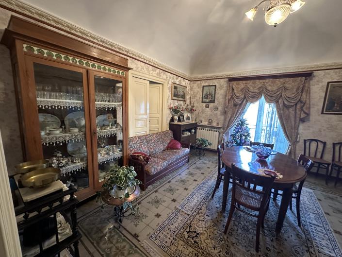 Image No.13-5 Bed Semi-Detached for sale