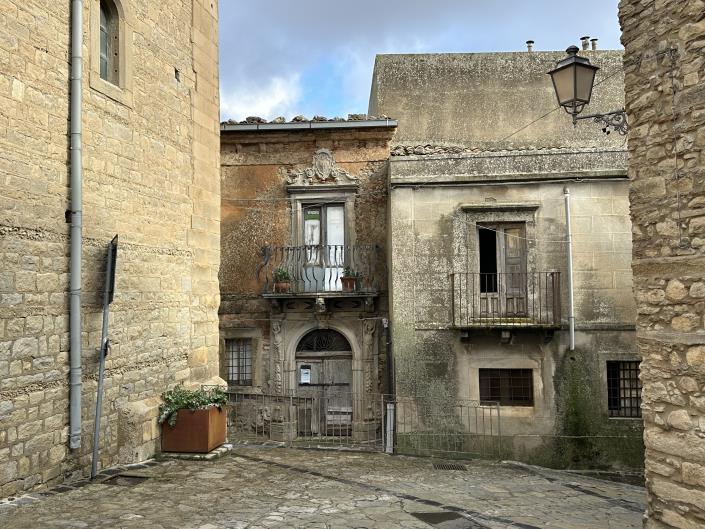 Image No.10-Propriété de 3 chambres à vendre à Montalbano Elicona