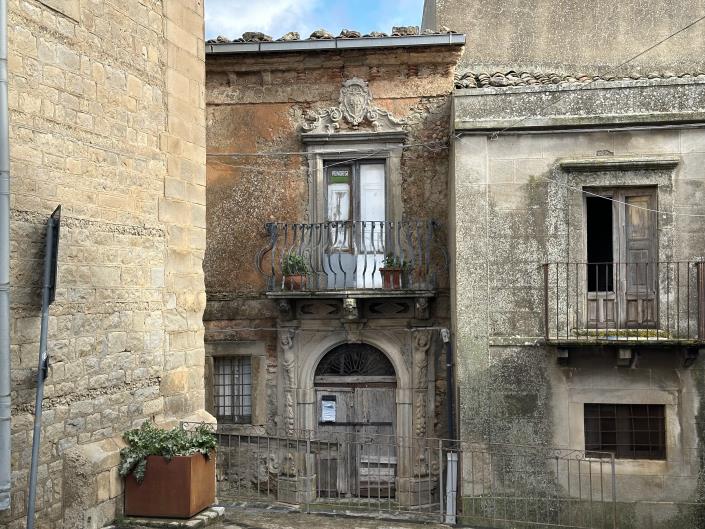 Image No.9-Propriété de 3 chambres à vendre à Montalbano Elicona