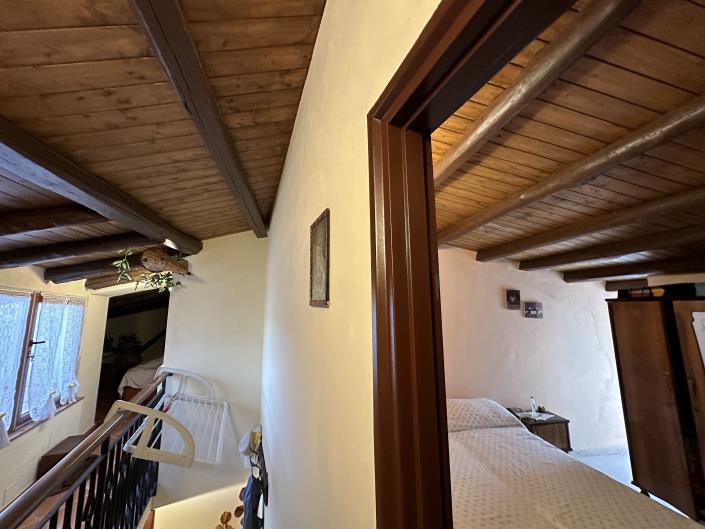 Image No.15-2 Bed Semi-Detached for sale