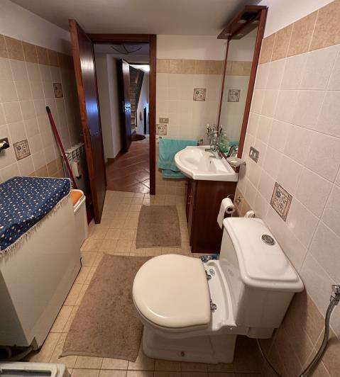 Image No.14-2 Bed Semi-Detached for sale