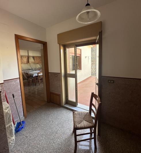 Image No.17-Maison de ville de 5 chambres à vendre à Novara di Sicilia