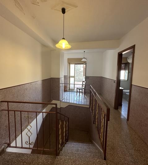 Image No.21-Maison de ville de 5 chambres à vendre à Novara di Sicilia