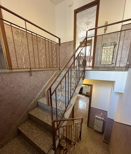 Image No.24-Maison de ville de 5 chambres à vendre à Novara di Sicilia