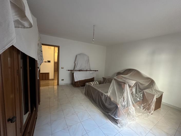 Image No.35-Maison de ville de 5 chambres à vendre à Novara di Sicilia