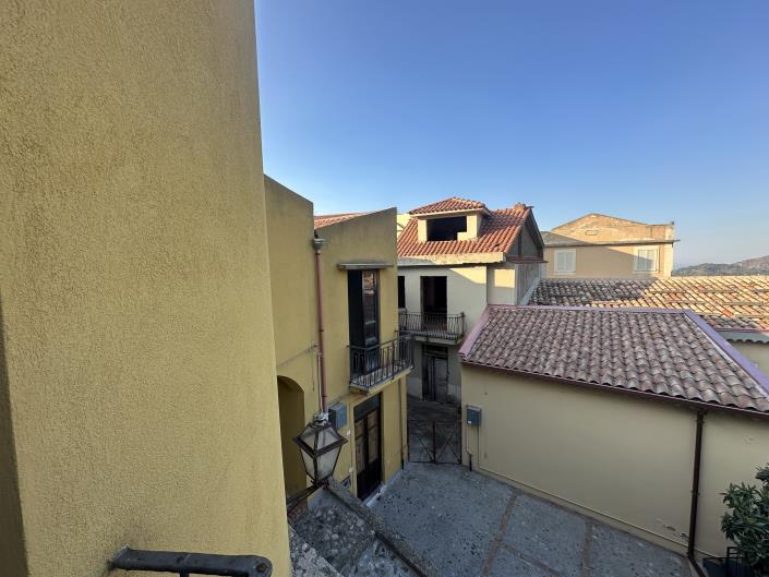 Image No.46-Maison / Villa de 3 chambres à vendre à Castroreale