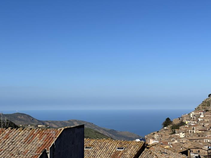 Image No.4-2 Bed Townhouse for sale