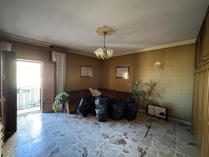 Image No.6-2 Bed Townhouse for sale