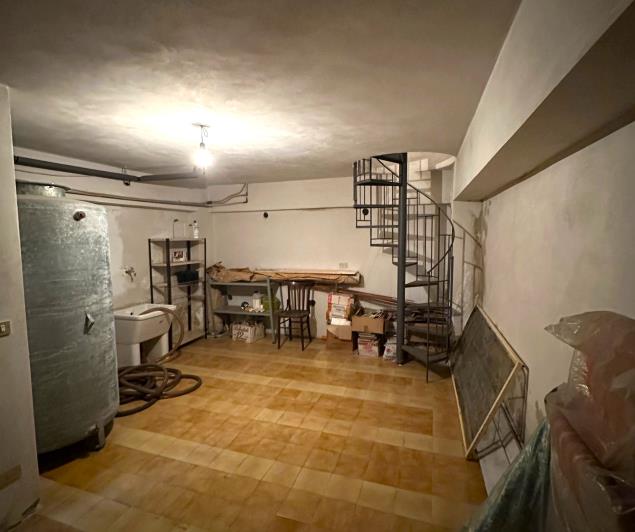 Image No.33-Maison de ville de 3 chambres à vendre à Montalbano Elicona