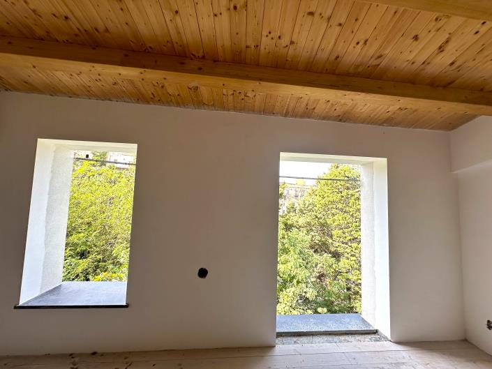 Image No.18-2 Bed Townhouse for sale