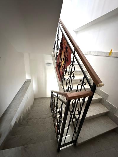 Image No.27-2 Bed Townhouse for sale