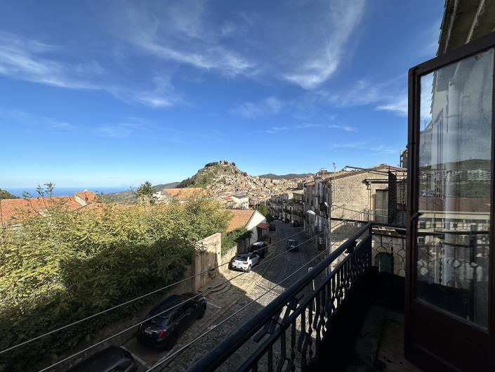 Image No.25-Maison de ville de 3 chambres à vendre à Mistretta