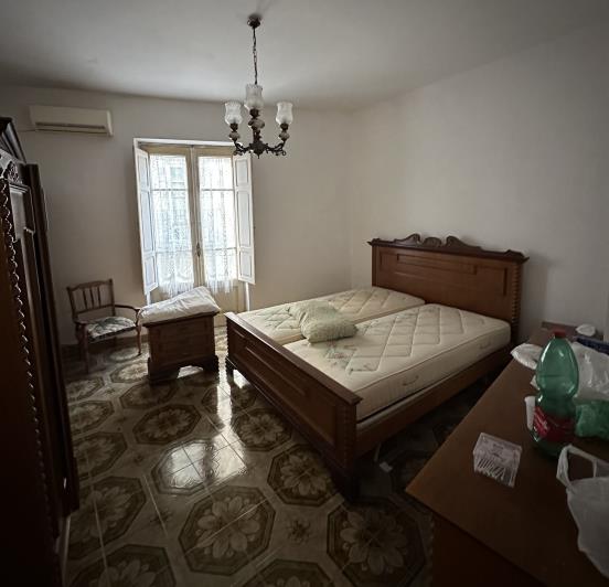 Image No.19-Maison de ville de 4 chambres à vendre à Novara di Sicilia