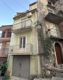 1 - Novara di Sicilia, Townhouse