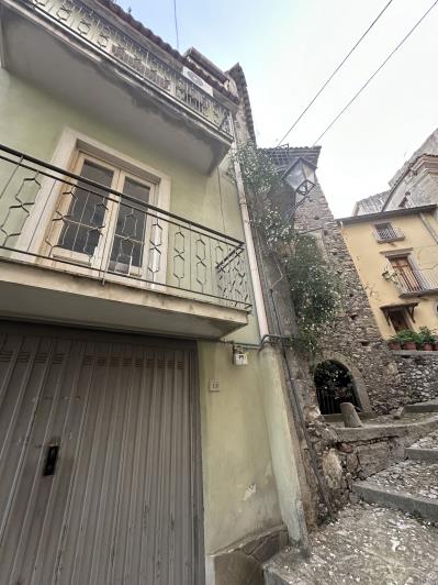 Image No.30-Maison de ville de 4 chambres à vendre à Novara di Sicilia