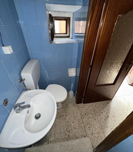 Image No.9-2 Bed Townhouse for sale