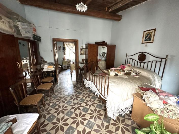 Image No.8-2 Bed Semi-Detached for sale