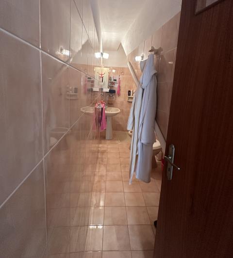 Image No.22-1 Bed Townhouse for sale