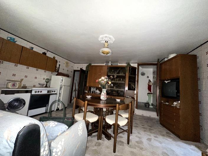 Image No.6-2 Bed Semi-Detached for sale