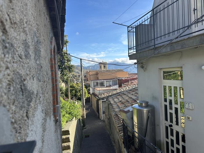 Image No.3-1 Bed Semi-Detached for sale