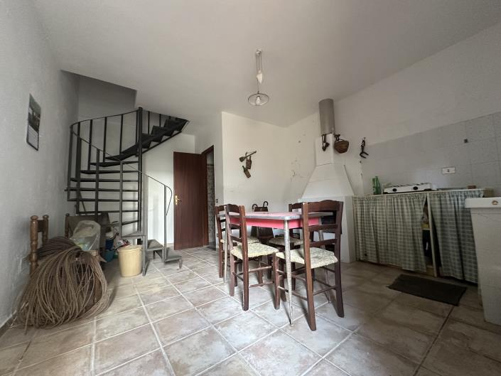 Image No.17-1 Bed Semi-Detached for sale