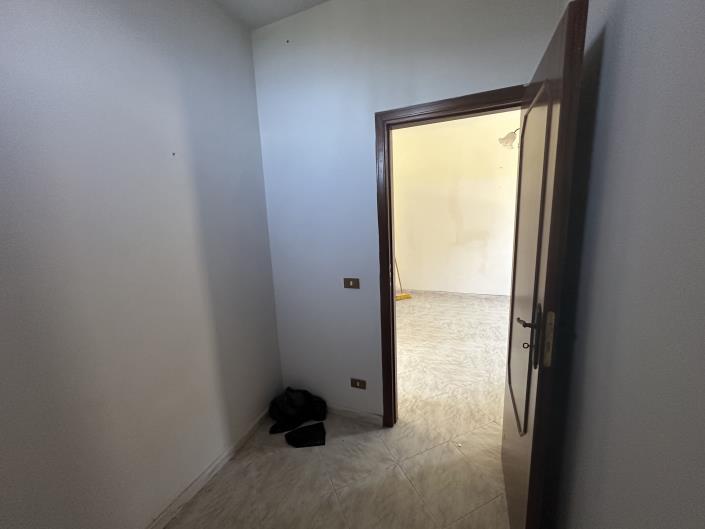 Image No.31-1 Bed Semi-Detached for sale