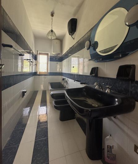 Image No.43-1 Bed Semi-Detached for sale