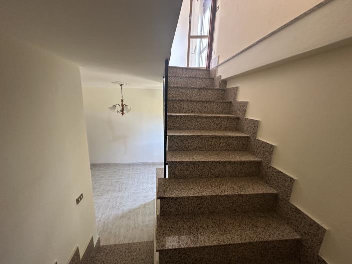 Image No.45-1 Bed Semi-Detached for sale